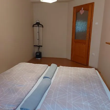 Lara Apartman Debrecen Exterior foto