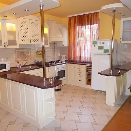 Lara Apartman Debrecen Exterior foto