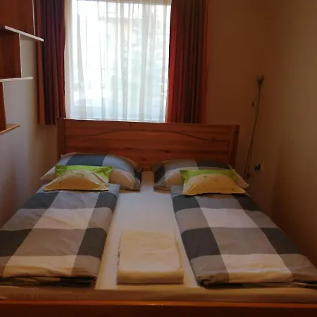 Lara Apartman Debrecen Exterior foto