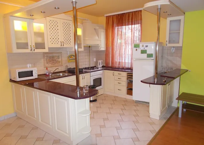 Lara Apartman